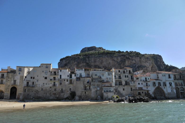 Cefalù - old town view